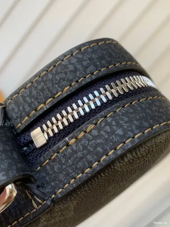 Cheap MESSENGER TRIO LOUIS VUITTON 0629